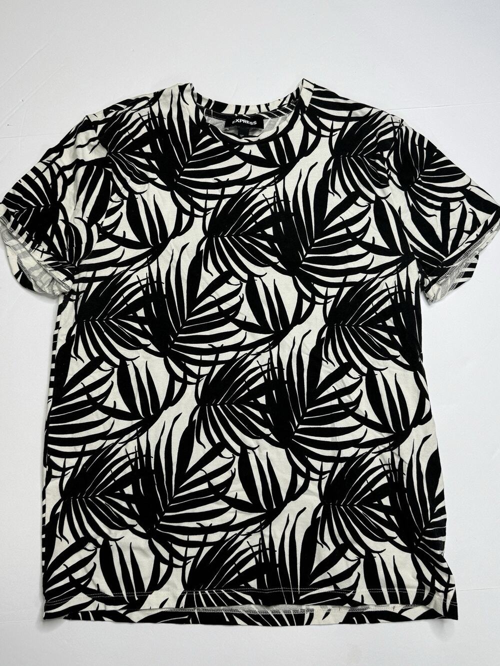 Express Mens M Black White Tropical Palm Leaf Print Stretch T Shirt